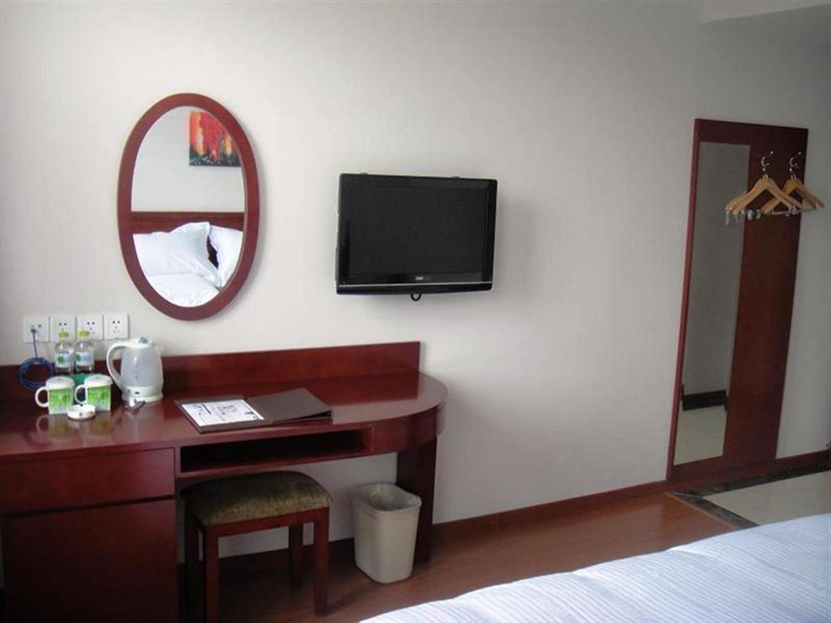 Greentree Inn Shanghai Pudong Airport Huaxia East Road Railway Station Shell Hotel Εξωτερικό φωτογραφία