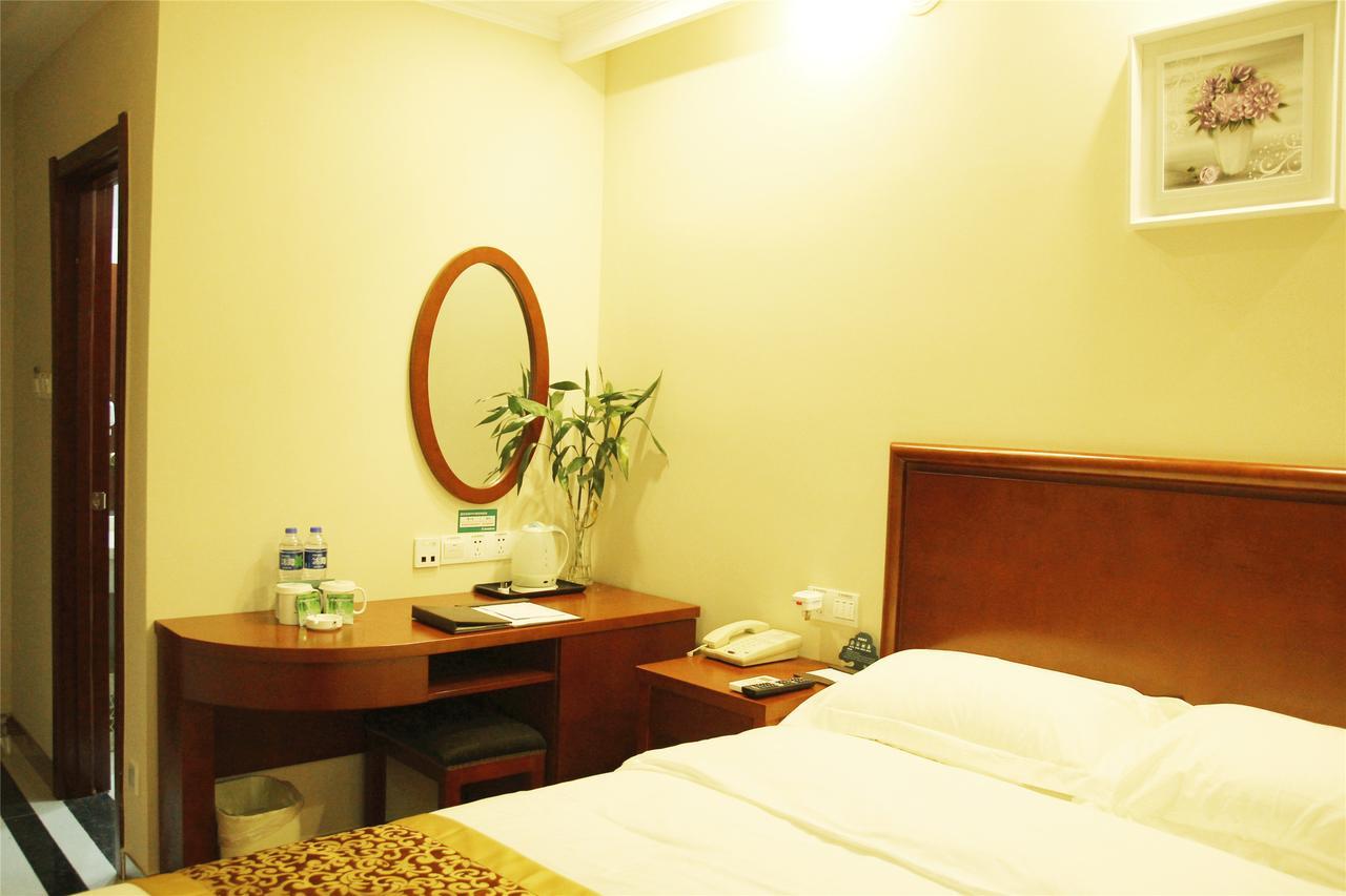Greentree Inn Shanghai Pudong Airport Huaxia East Road Railway Station Shell Hotel Εξωτερικό φωτογραφία