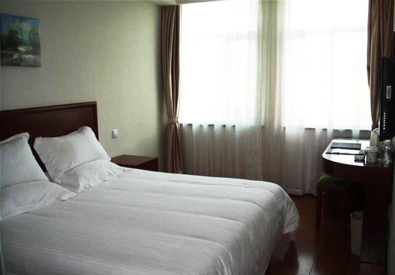 Greentree Inn Shanghai Pudong Airport Huaxia East Road Railway Station Shell Hotel Εξωτερικό φωτογραφία